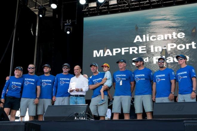 Team on the Podium – Volvo Ocean Race ©  Marian Piñan / Alicante Puerto de